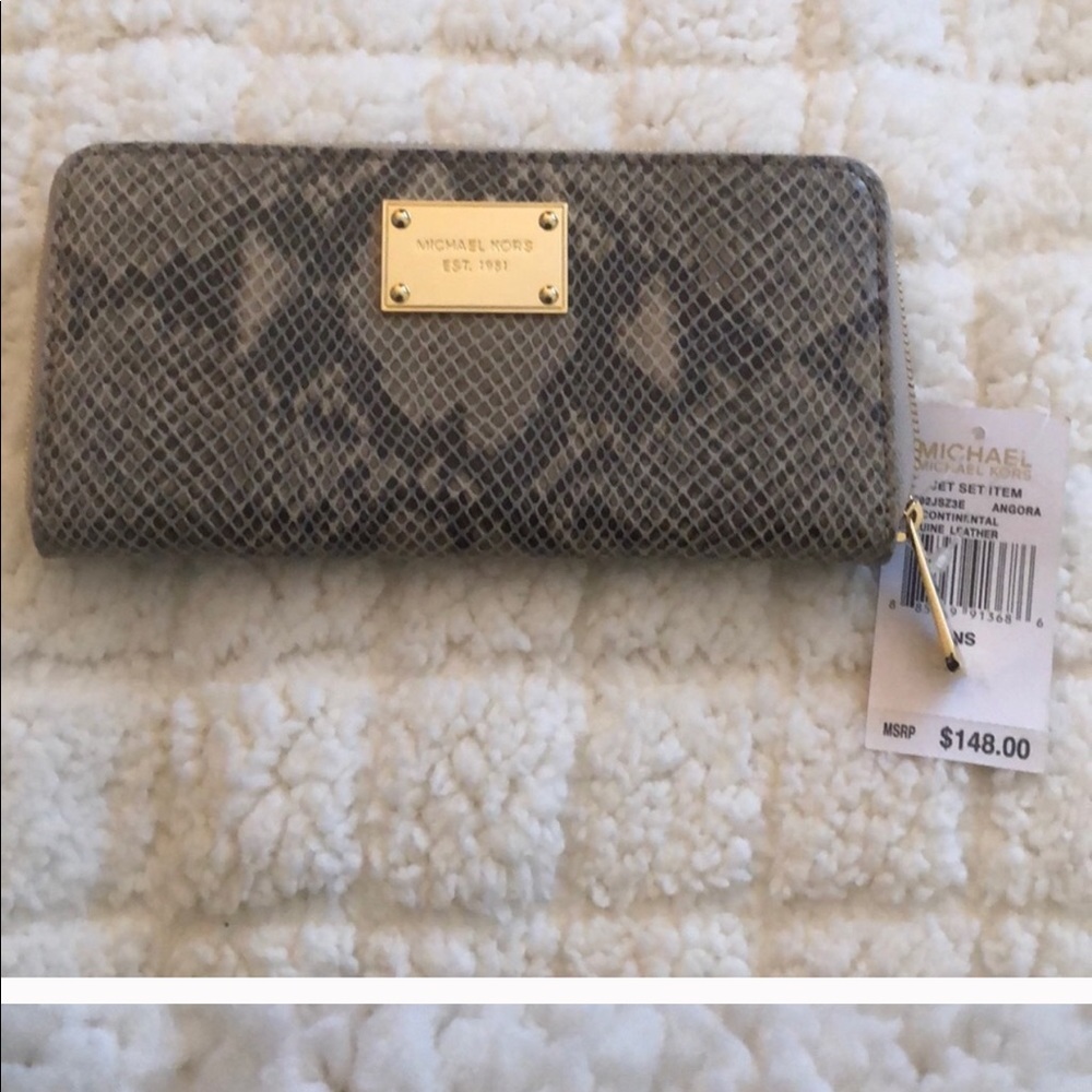 Michael Kors Jet Set Wallet